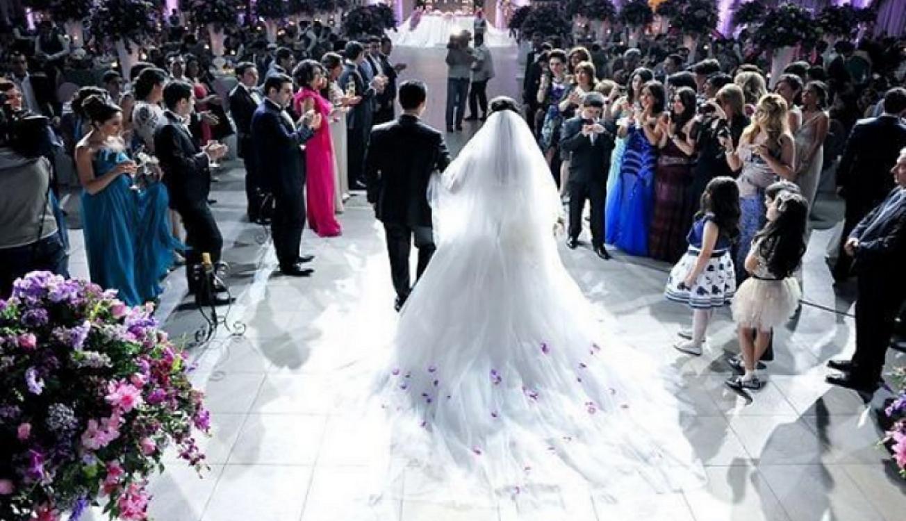 Toyda müğənni ona verilən pulu GÖTÜRMƏDİ - 