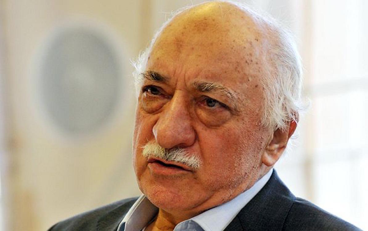 Xalq şairinin FETÖ-yə məktubu 