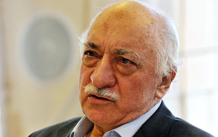 Xalq şairinin FETÖ-yə məktubu 