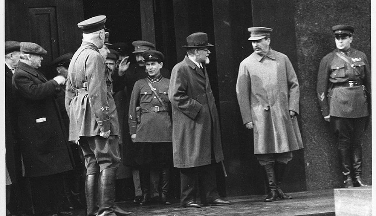 Stalini qorxudan qovluq - 