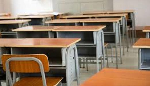 Dəhşət: müəllimin boğazını 