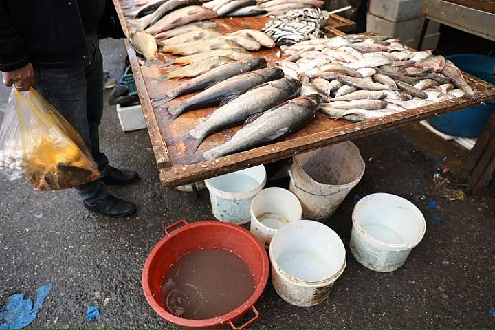 "8-ci km" bazarında antisanitar vəziyyət hökm sürür - AQTA - 