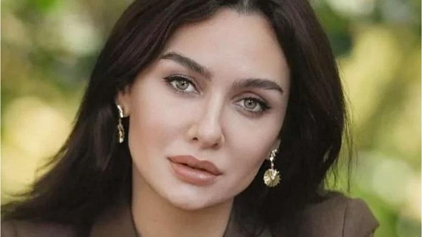 Məşhur aktrisanın sürücülük vəsiqəsi