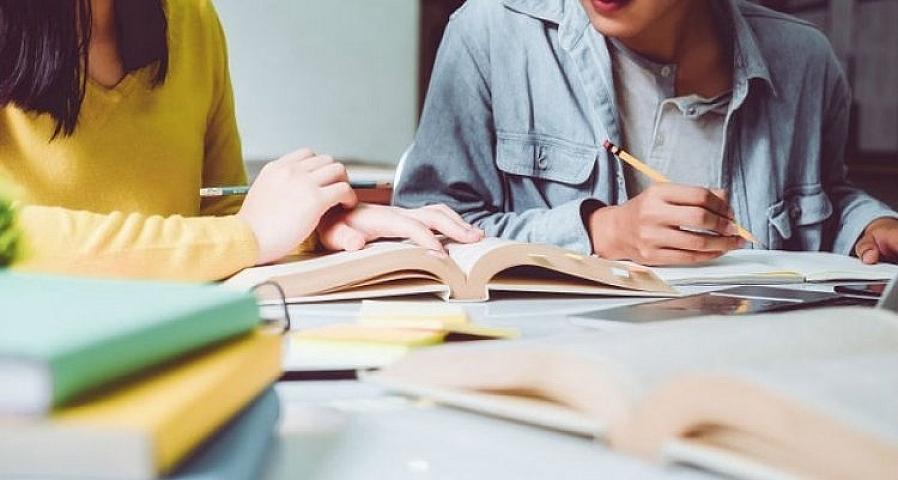 Dərsə gedən min uşaq – məktəb yollarında deyil