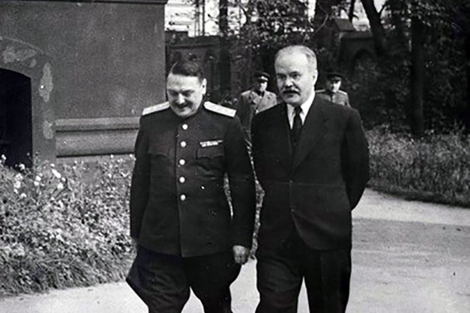 “Ağ xalatlı qatilləri” güllələmək istəyənlərin güllələnməsi –Stalin 1 ay gec ölsəydi...