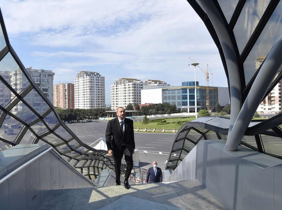 Prezident İlham Əliyev açılışda - FOTOLAR
