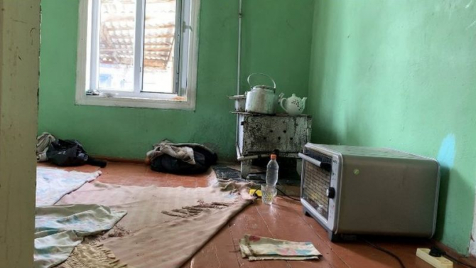 Azərbaycanda illərdir zorlanan 14 yaşlı qızın yaşadığı ev - FOTO